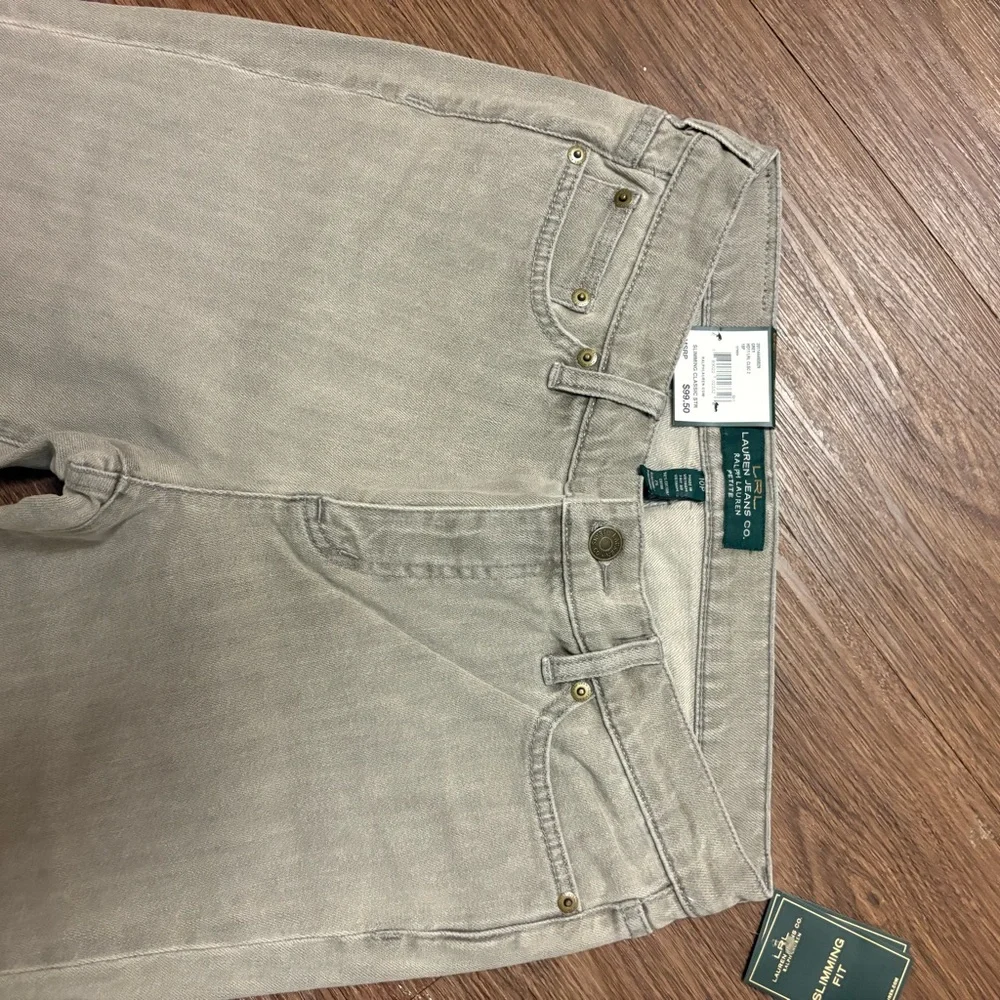 Women’s Ralph Lauren NWT SIZE 10P Jeans Quality & Style! On sale TODAY! - Picture 2 of 5